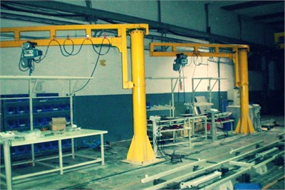 Jib cranes, Voltage : 380 V