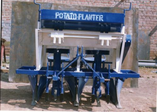Stainless Steel Moga Potato Planter for Agricultural, Power : 5-7 Kw
