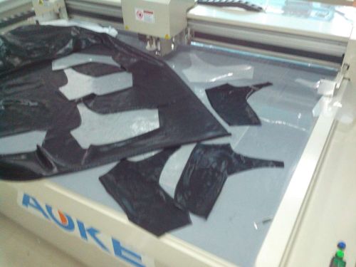 Fabric/garment Digital Knife Cutting Machine With Cad Software