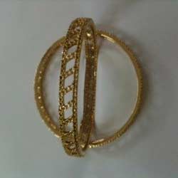 Diamond Studded Gold Bangles 001