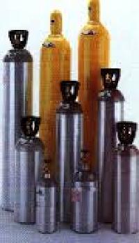 Helium Gas for Balloons, Welding, Cooling, MRI