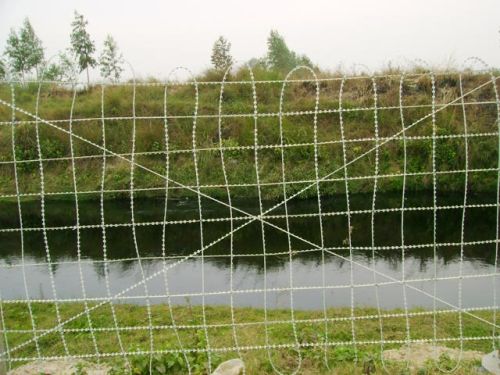 Metal Crossed Razor Wire, For Construction, Fence Mesh, Feature : Corrosion Resistance, Easy To Fit