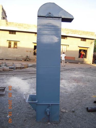 Rectangular Semi Automatic Bucket Elevator, For Industrial, Voltage : 220V
