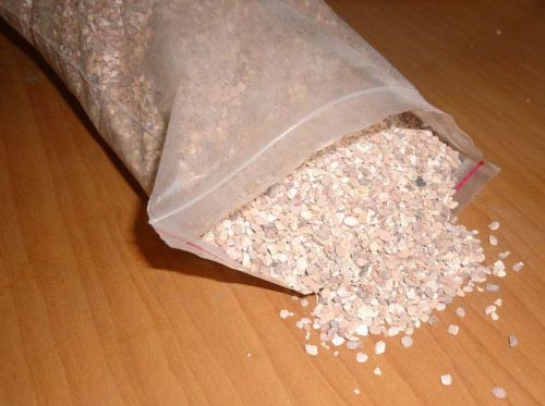 Common Bauxite Powder,grains N Lumps, Shelf Life : 2yrs