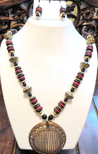 Wood Bead Necklace : WB-Circle-BG02