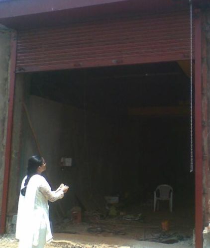 Ganesh Remote Operated Rolling Shutter