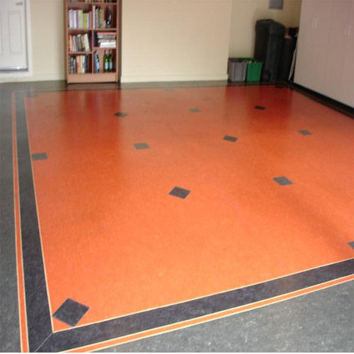 CUSTOMIZE VINYL FLOORING