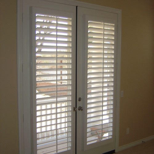 WOODEN BLINDS FOR DOORS