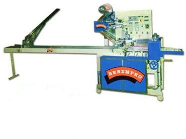 Horizontal Flow Wrap Packing Machine