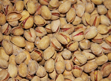 Pistachios Nuts (White and Yellow)