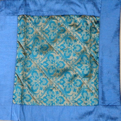 Rectangular Cotton Cushion Covers, For Bed, Chairs, Sofa, Feature : Anti Wrinkle, Easy Wash