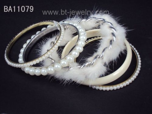 Fashion Bangle Set