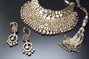 Diamond Studded Silver Necklace Set
