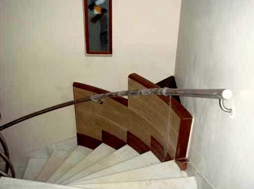 Jindal Round Polished Stainless Steel Hand Railings, For Staircase Use, Grade : AISI