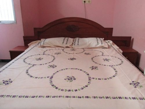 UNIQUE CRAFTS Bed Cover
