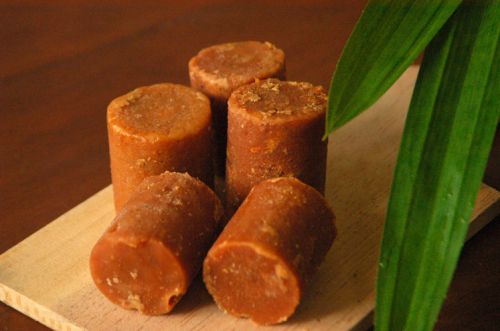 Coconut Palm Sugar, Shape : Cylindrical