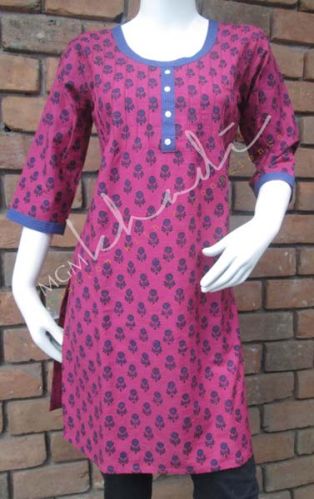 Khadi Cotton Dailywear Kurti, Feature : Naturally Dyed