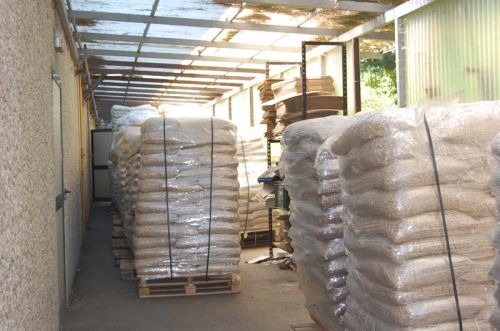 Wood Pellets, Quality : Superior