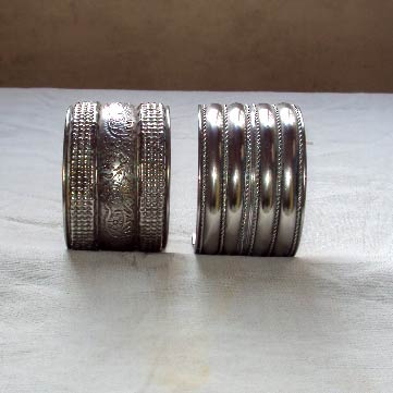 Polished Horn and Bone Cufflinks, For Blazer, Coat, Shirts, Packaging Type : Velvet Box, Wooden Box