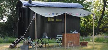 Hut Awnings