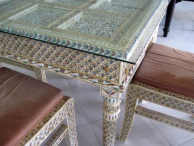 Dining Table Set, Overall Weight : 25-40 Kg
