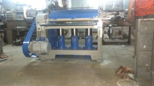 THICKNESS PLANNER MACHINE