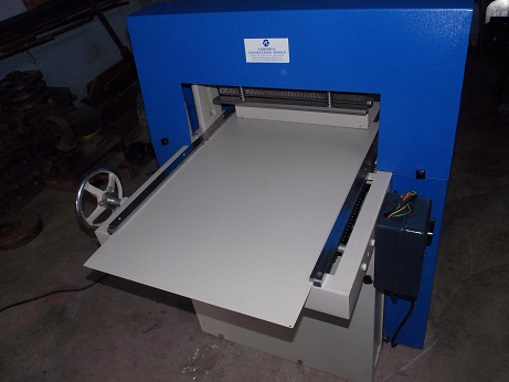 Fabric Sample Cutting Machine