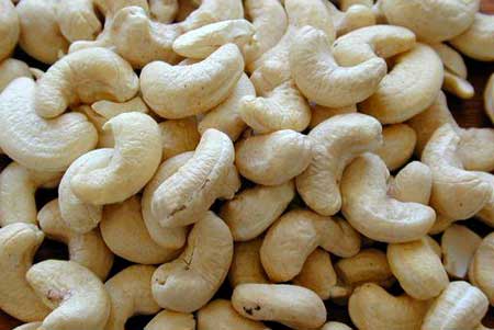 Cashew nuts, Color : White, Creamy