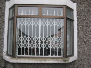 Powder-coated Finish Steel Window Grills, Thickness : 5-10mm