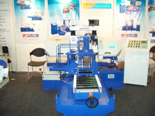 LX-210DC Double Column Bandsaw Machine, For Metal Cutting, Power : 1-3kw