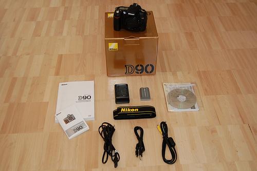 Nikon D90 Digital SLR Camera With Nikon AF-S DX 18-105mm Lens