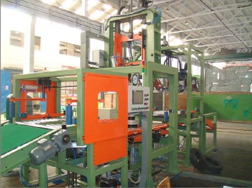 Dynamic balancing machine