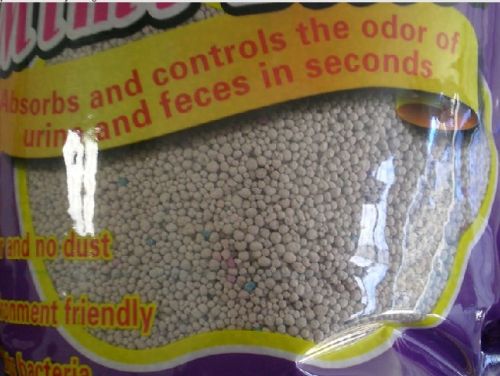 Bentonite Cat Litter, Packaging Type : white grey white