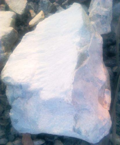 Calcite, Calcium Carbonate, Color : White