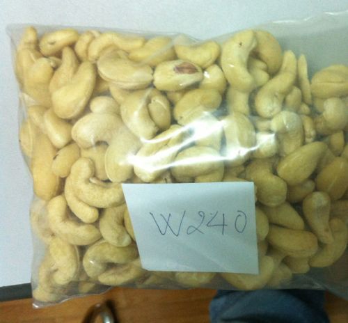 Cashew Nuts 8, Brand Name : me