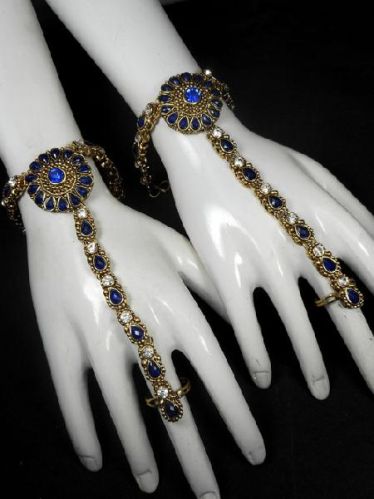 Metal Hath Panja, Packaging Type : Corrugated Boxes