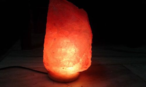 Red Hamaliyan Himalayan Rock Salt Lamp, For Home Decoration, Style : Antique, Crafted, Hand Carved