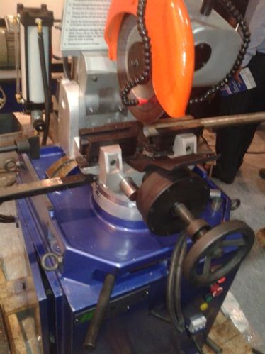 Semi Automatic Pipe Cutting Machine, Power : 3HP