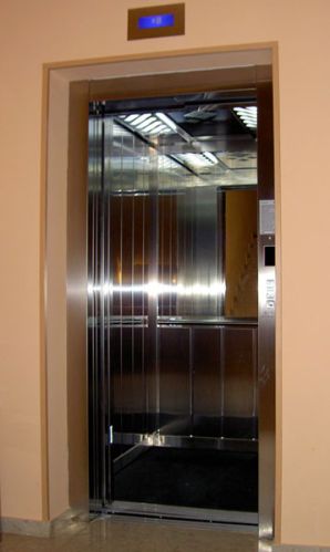 Automatic Passenger Lift