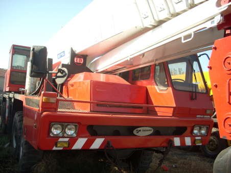 Tadano Tg 1600e Truck Crane