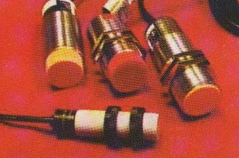 Metal Capacitive Sensors, For Automobile Use, Industrial Use, Color : Metallic