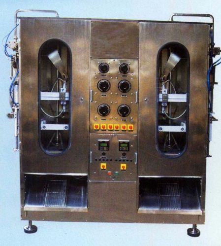 Model No 2000 DIO Double Head Auto Oil Packing Machines