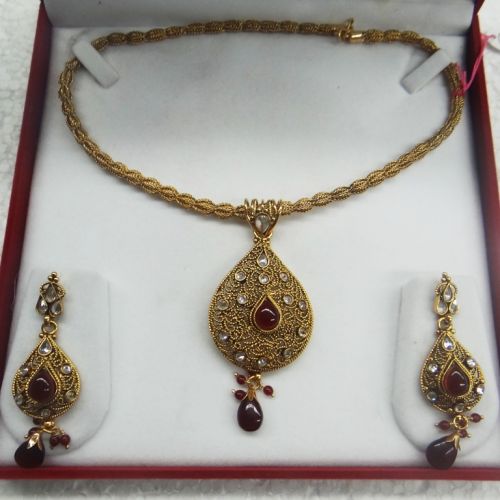 Antique Pendant Set