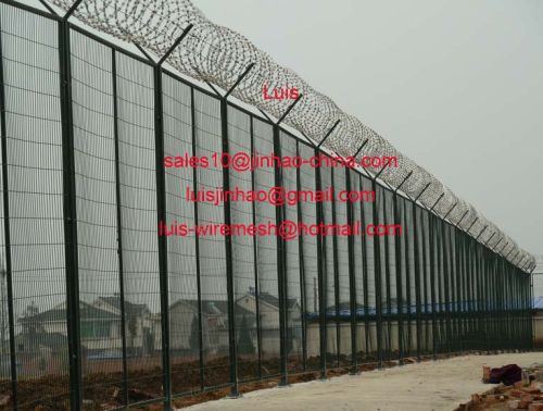 Wire Mesh Fence