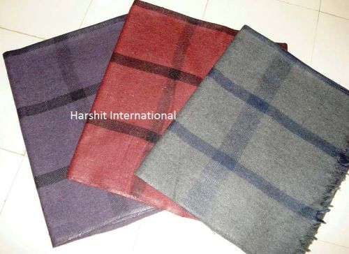 30% Woolen Balance Synthetic Yarn Dyed Charity Blankets, For Donation, Relief, Aid Purpose, Technics : Mild Process