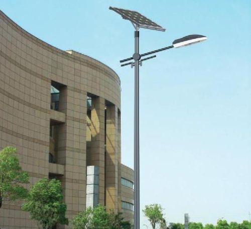 Solar street light, Automatic Switch On : YES