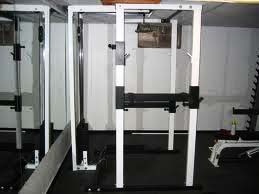 Lat Pulldown Machine