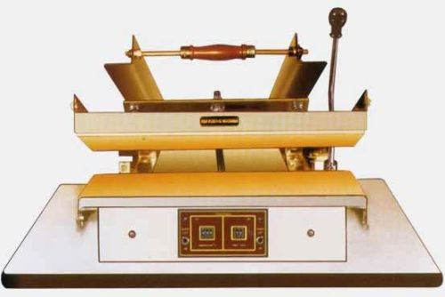 Lever Type Top Fusing Machine