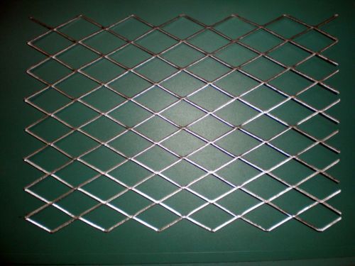 Small Pieces Expanded Metal Mesh