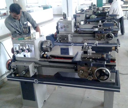 Vahanvati All Geared Lathe Machine